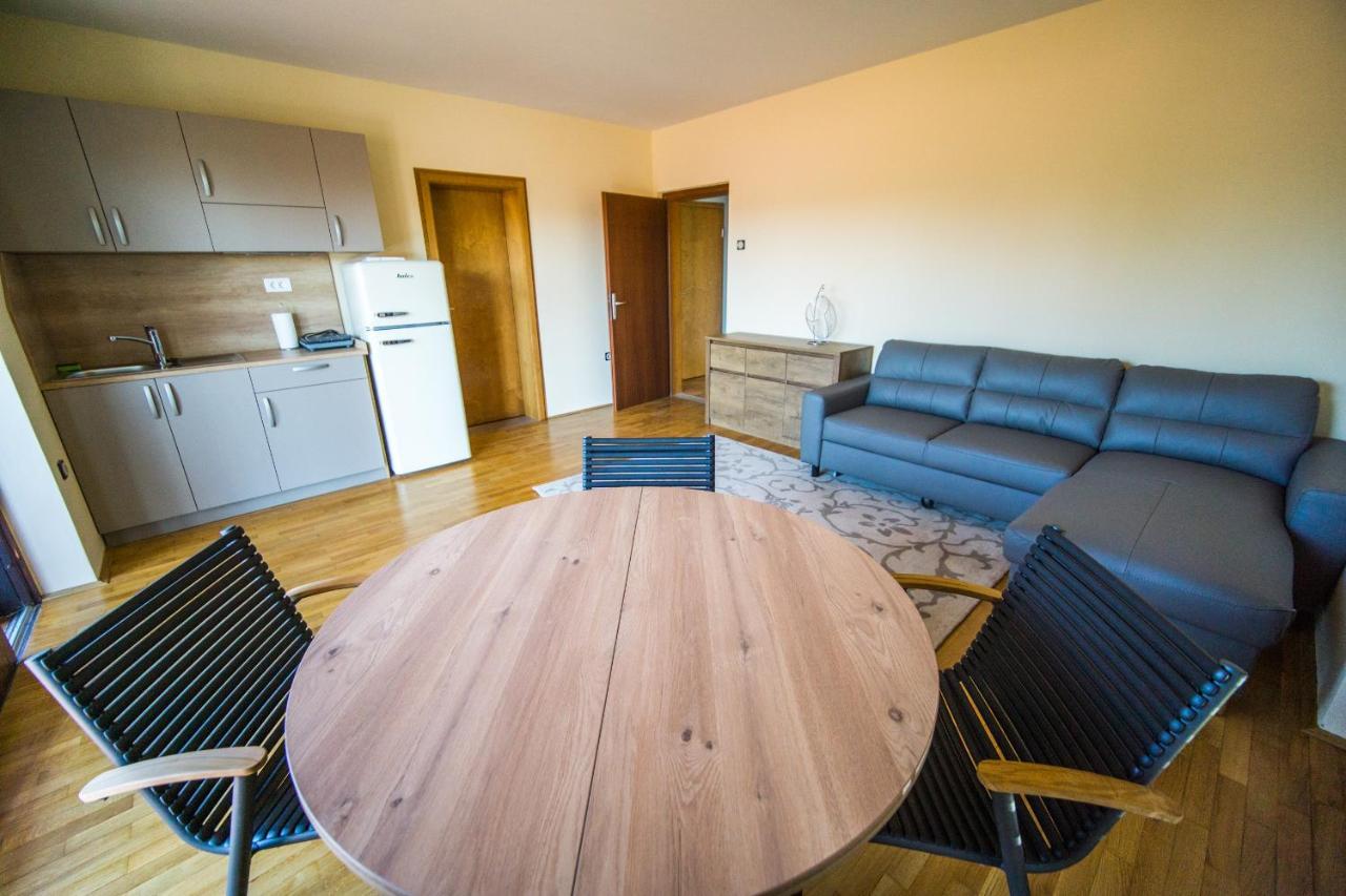 Apartments Sara 7, 8, 9 Portorož Extérieur photo